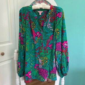 Lilly Pulitzer Elsa, Large, 100%Silk, Shake Your Tail Feathers